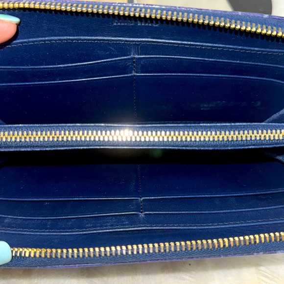 Miu Miu Croc Embossed Leather Zip Around Continental Wallet with COA - Picture 8 of 13